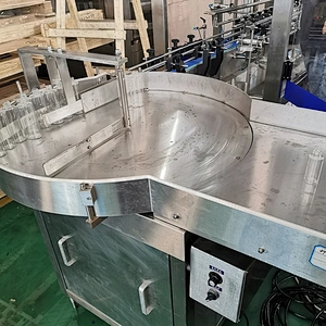 Customized Automatic 500ml Alcohol Liquid Hand Sanitizer Filling Machine Bottling Line