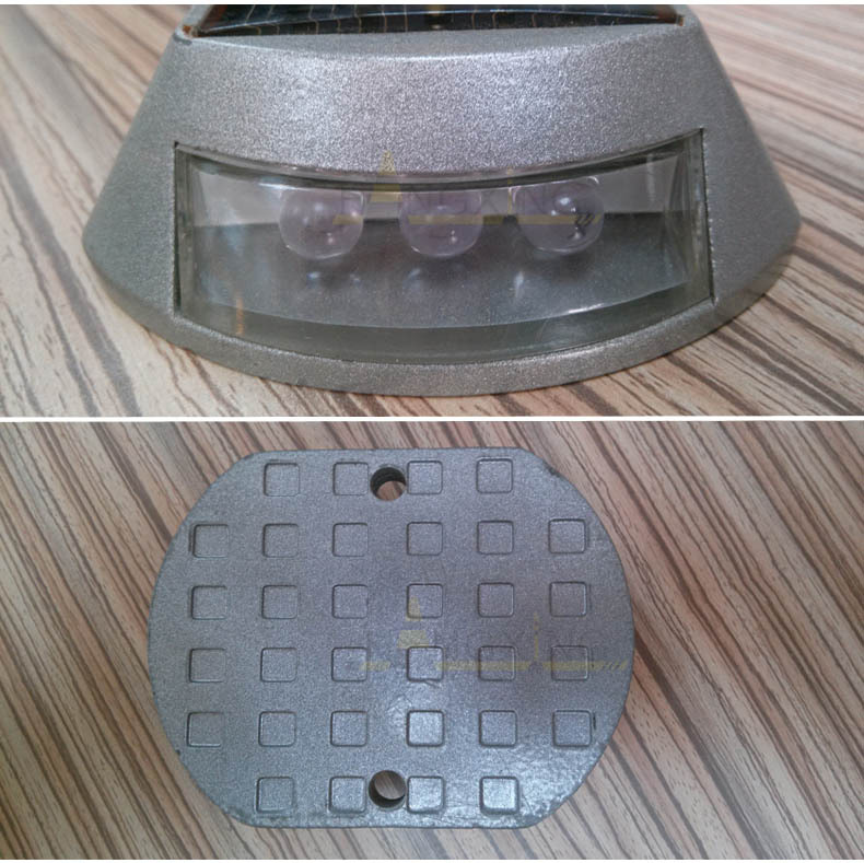 Warning_Road_Reflectors_Cat_Eyes.jpg