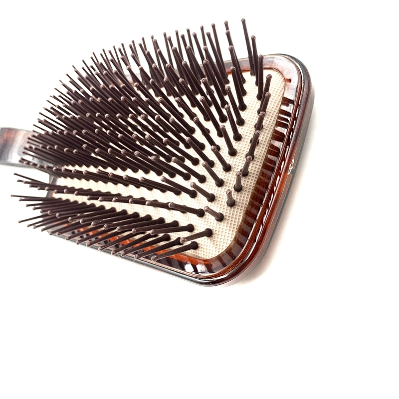 Xinlinda Amber Color Soft Hair Woman Head Massage Large Plastic Paddle Hair Brush Comb