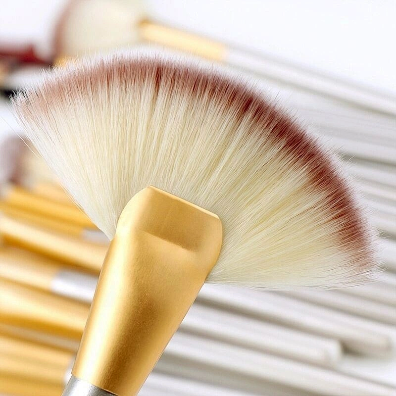 New Product Wholesale Quality Brush Make Up Profesional Set Man-Made Fiber Portable Makeup Brushes 24 Pcs