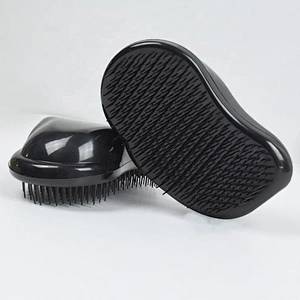 2020 Hot sale cheap durable plastic cover TPE tooth detangling hairbrush