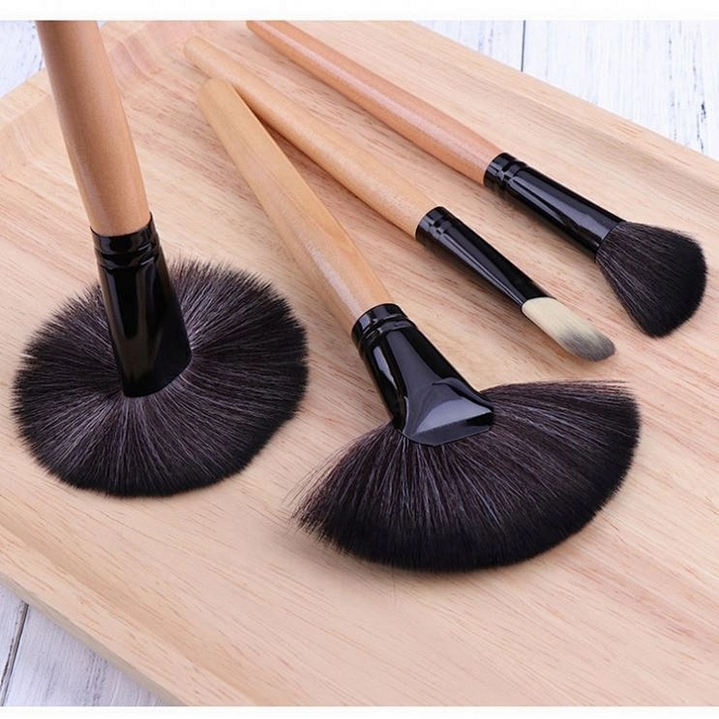 24piece Custom High Quality Professional Low MOQ Wooden Handle Makeup Brush Sets with Bag Foundation Fan Brush Synthetic Hair