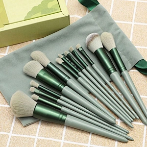 Private Label Makeup Brush Set Custom Foundation Fan Brush Eye Shadow Shaving Brush Flat Brush Smudge Brush Face Concealer
