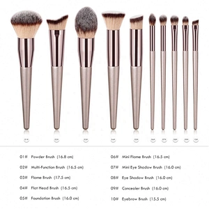 Gold Foundation Powder Blush Kabuki Make up Tools Beauty Brochas De Maquillaje Makeup Brushes Set Champagne Fan Brush Eye Shadow