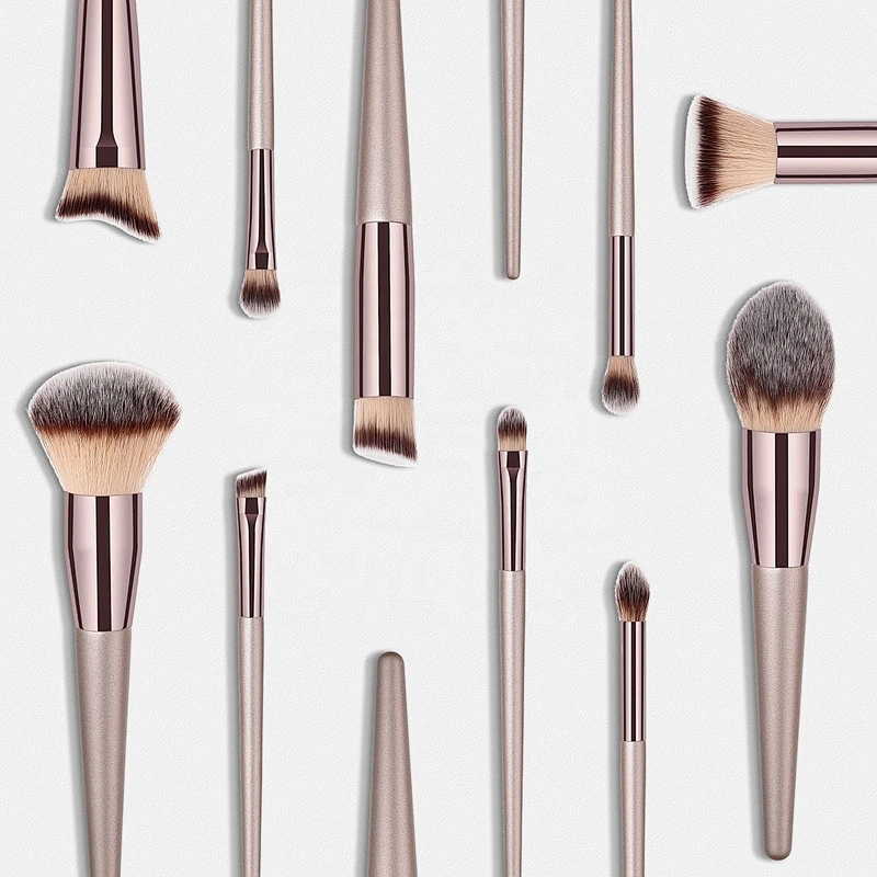Gold Foundation Powder Blush Kabuki Make up Tools Beauty Brochas De Maquillaje Makeup Brushes Set Champagne Fan Brush Eye Shadow