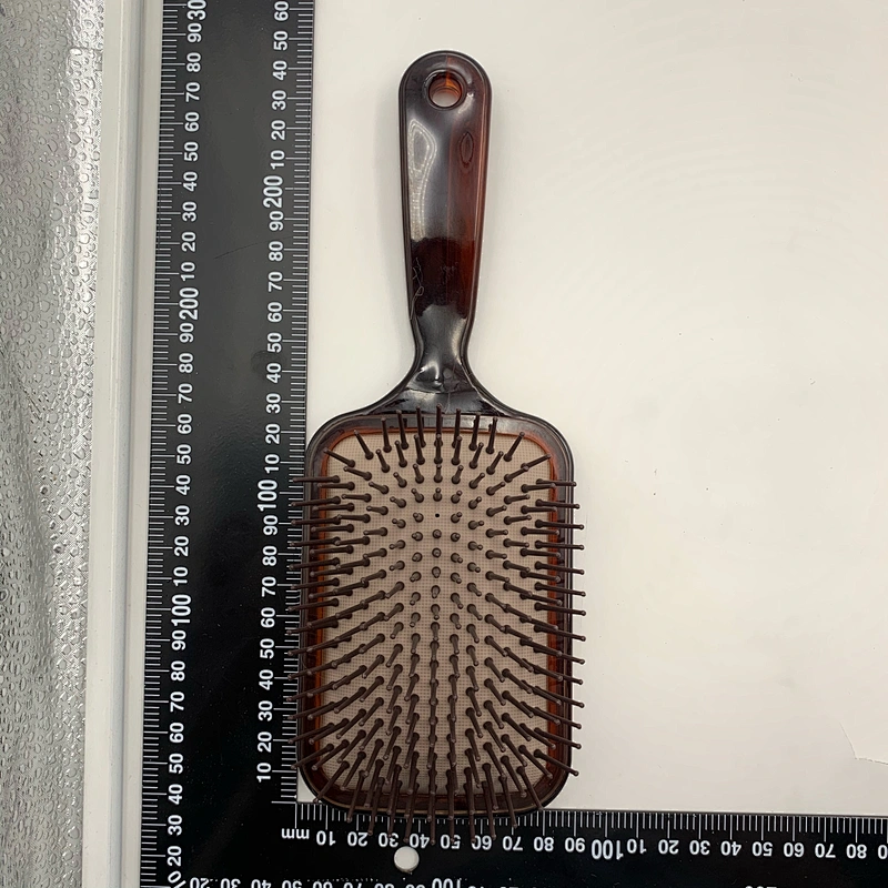 Xinlinda Amber Color Soft Hair Woman Head Massage Large Plastic Paddle Hair Brush Comb