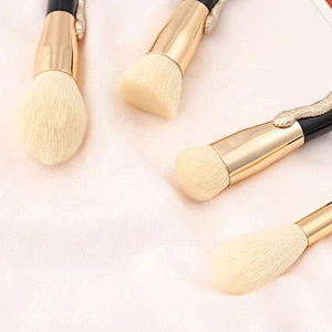 2020 New Professional Makeup Brush Set Diy Fashion Portable Cosmetic Foundation Fan Brush Eye Shadow Shaving Brush Flat Brush