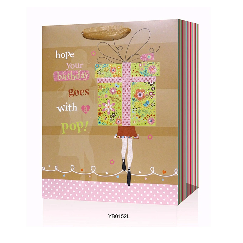 Best Selling High Quality Geometric Design 210gsm C1S Paper Gift Bags with Flat Paper Handles Custom Handmade Customized