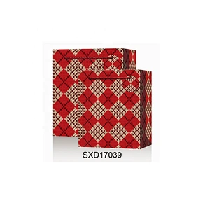 China manufacturer Birthday gift bag Latest product Red pattern paper Packaging