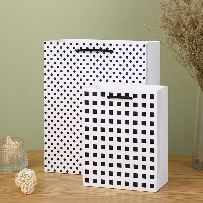 Hot Sell Factory latest Birthday gift bag competitive price Bear Gift Box paper Packaging