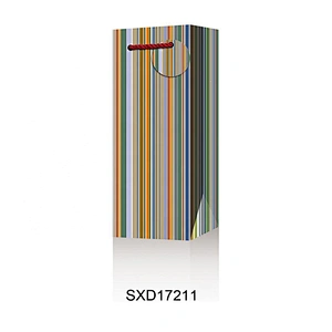 China custom fashion gift bag Manufacturer latest Striped paper Packaging