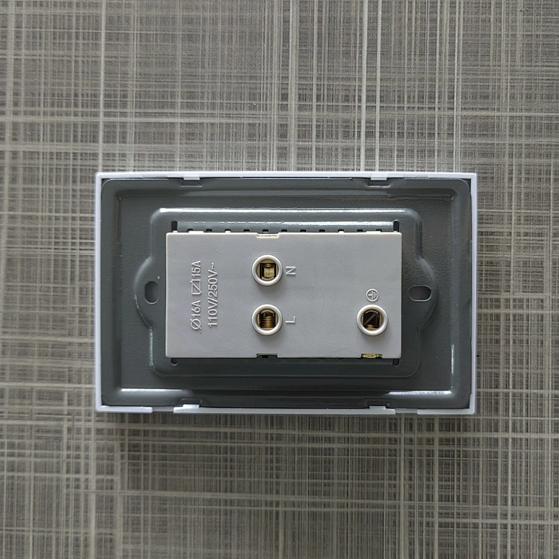 16A 3-pin *2 South America Standard 110/250V White Color Wall Socket