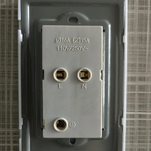 16A 3-pin *2 South America Standard 110/250V White Color Wall Socket