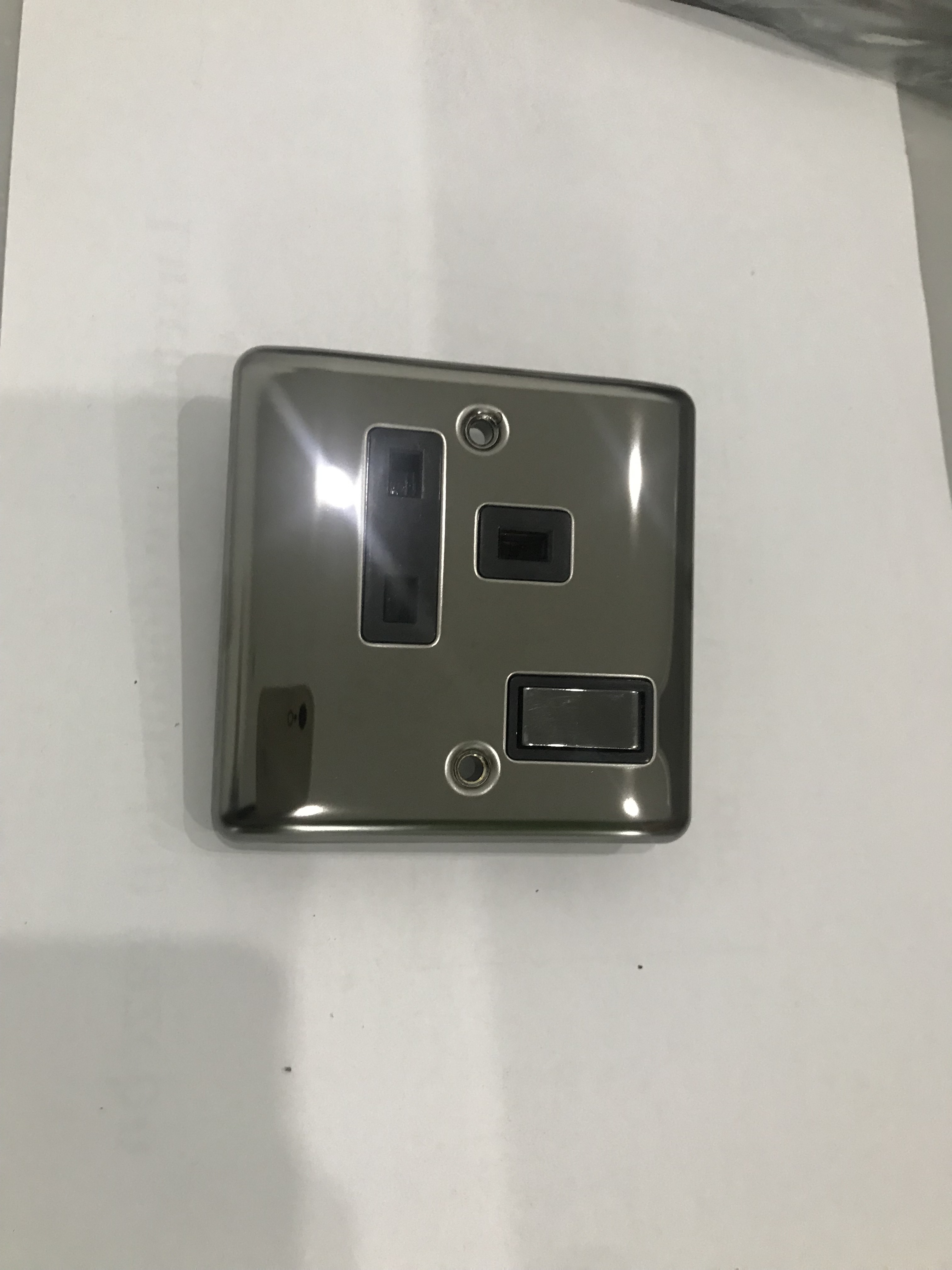 BV409 1GANG SOCKET,DOUBLE POLE