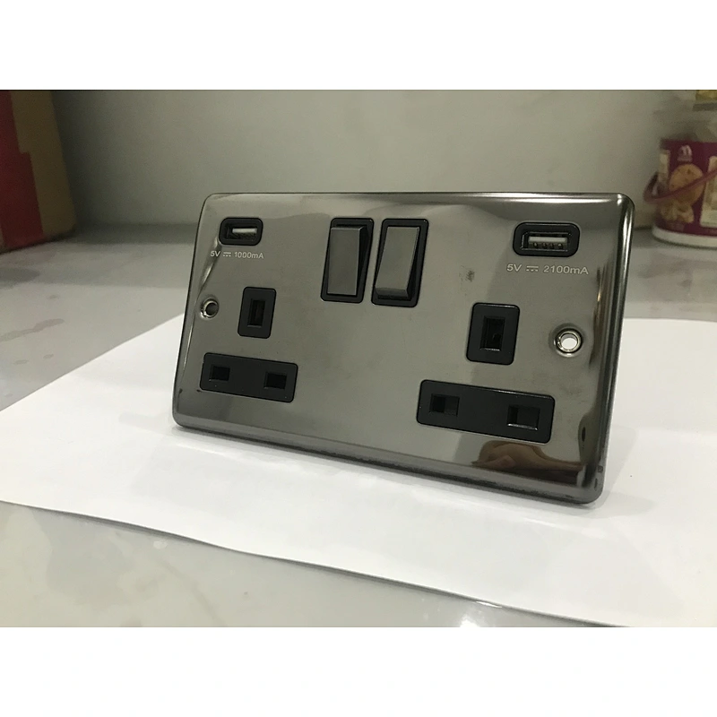 BV776  13A 2 gang switched SP socket+dual USB outlet(3.1A)