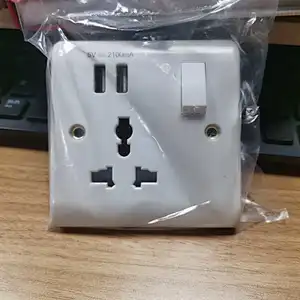 16A 1 Gang Universal Socket With  2USB  Outlet 2.1AmP