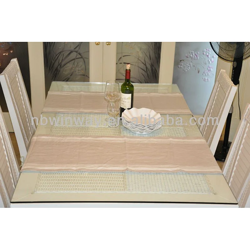 linen table runner