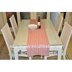 linen table runner