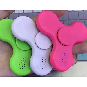Stress Reducer Tri Hand Toys Wireless Speaker Spinner with LED Light