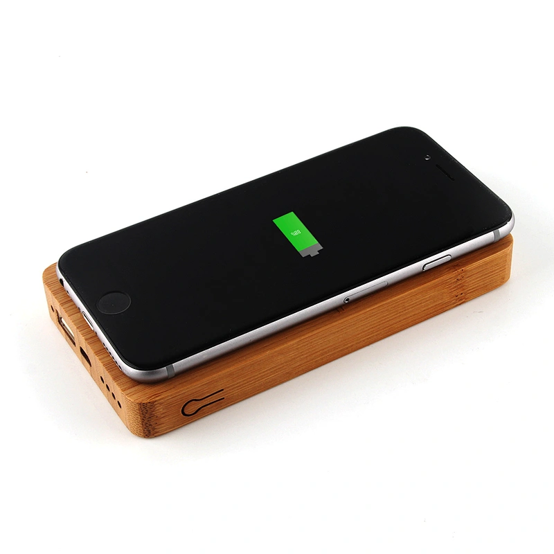 OEM Power Bank Fast Charger QI Wireless Charger