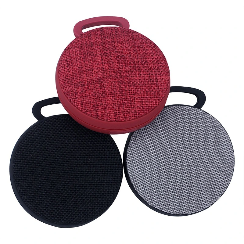 OEM FM handsfree music player subwoofer keychain round fabric speaker wireless