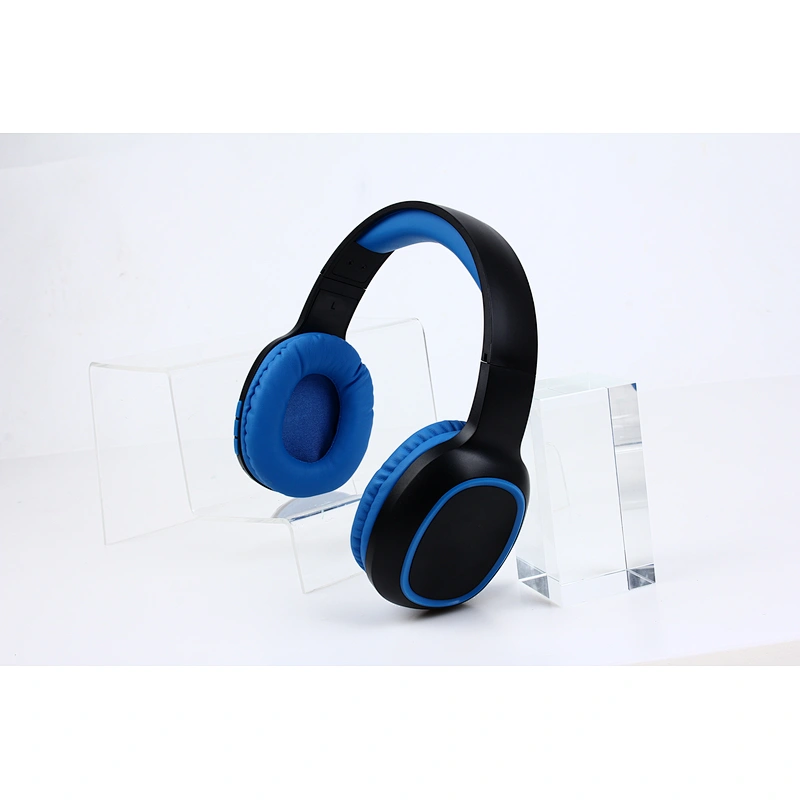 Popular Gaming Headphone Wireless Good Sound Gamer Headset with Mic LED light for Computer PC Gamers