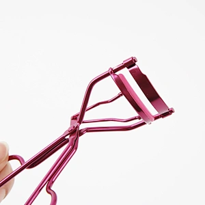 Wholesale cosmetic tools customer's plating colors stamped laser print logo private label custom eyelash curler
