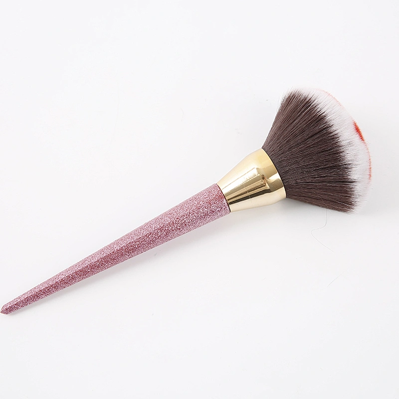 Soft Synthetic brushes for Applying Blusher, Buffing Powder