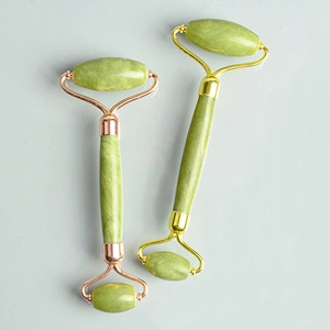 RoselynBoutique Jade Roller for Face and Gua Sha Set - Beauty Cosmetic Facial Skin Roller Massager Tool