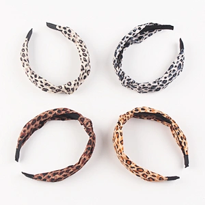 2021 Fashionable Girls Hair Accessories Leopard Print Hair Band Velvet Headband For Women