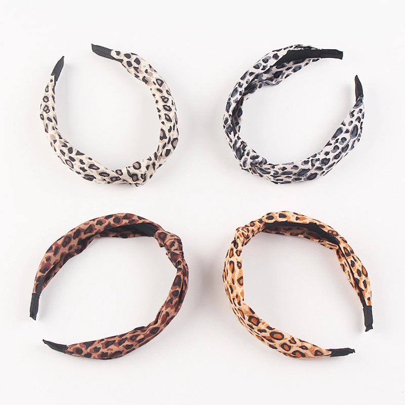 2021 Fashionable Girls Hair Accessories Leopard Print Hair Band Velvet Headband For Women