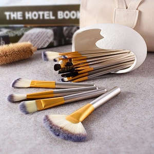 24pcs Premium Cosmetic Makeup Brush Set