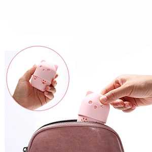 Cute Cat Silicone Soft Makeup Sponge Container Beauty Sponge Travel Case Makeup Sponge Container