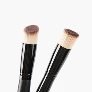 Professional Foundation Makeup Brush for Liquid, Cream, and Powder
