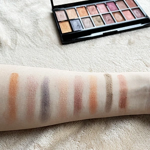 Make Up Eye Shadow Cosmetics Custom Glitter 16 Colors Eye Shadow Palette
