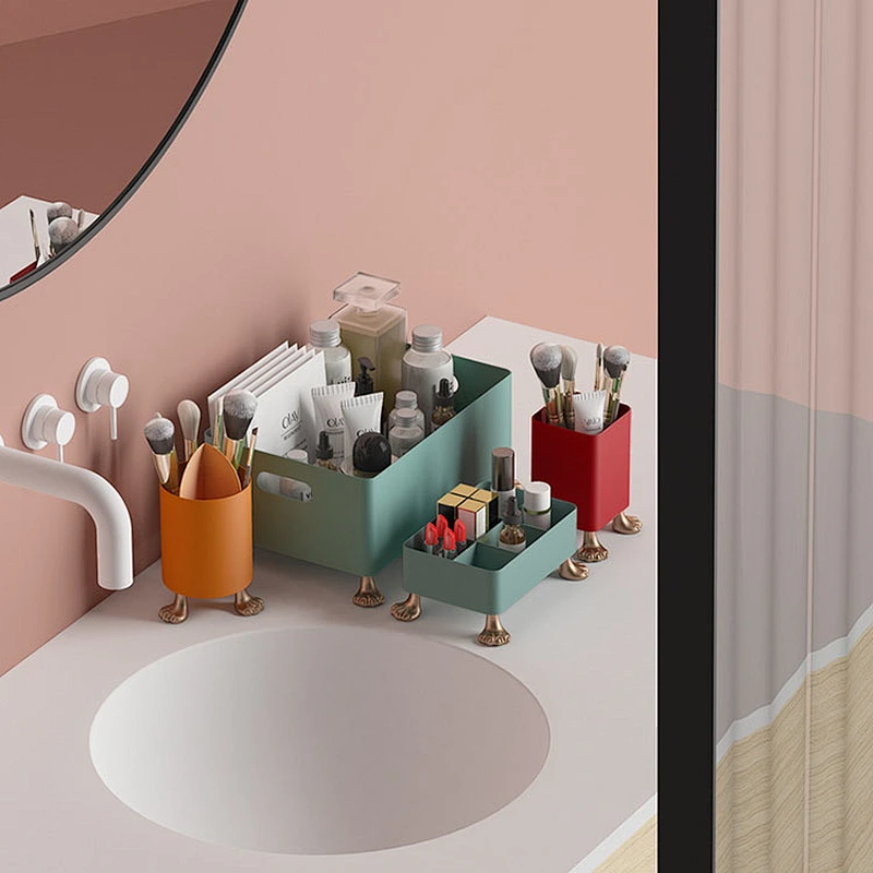 Cosmetic brush storage