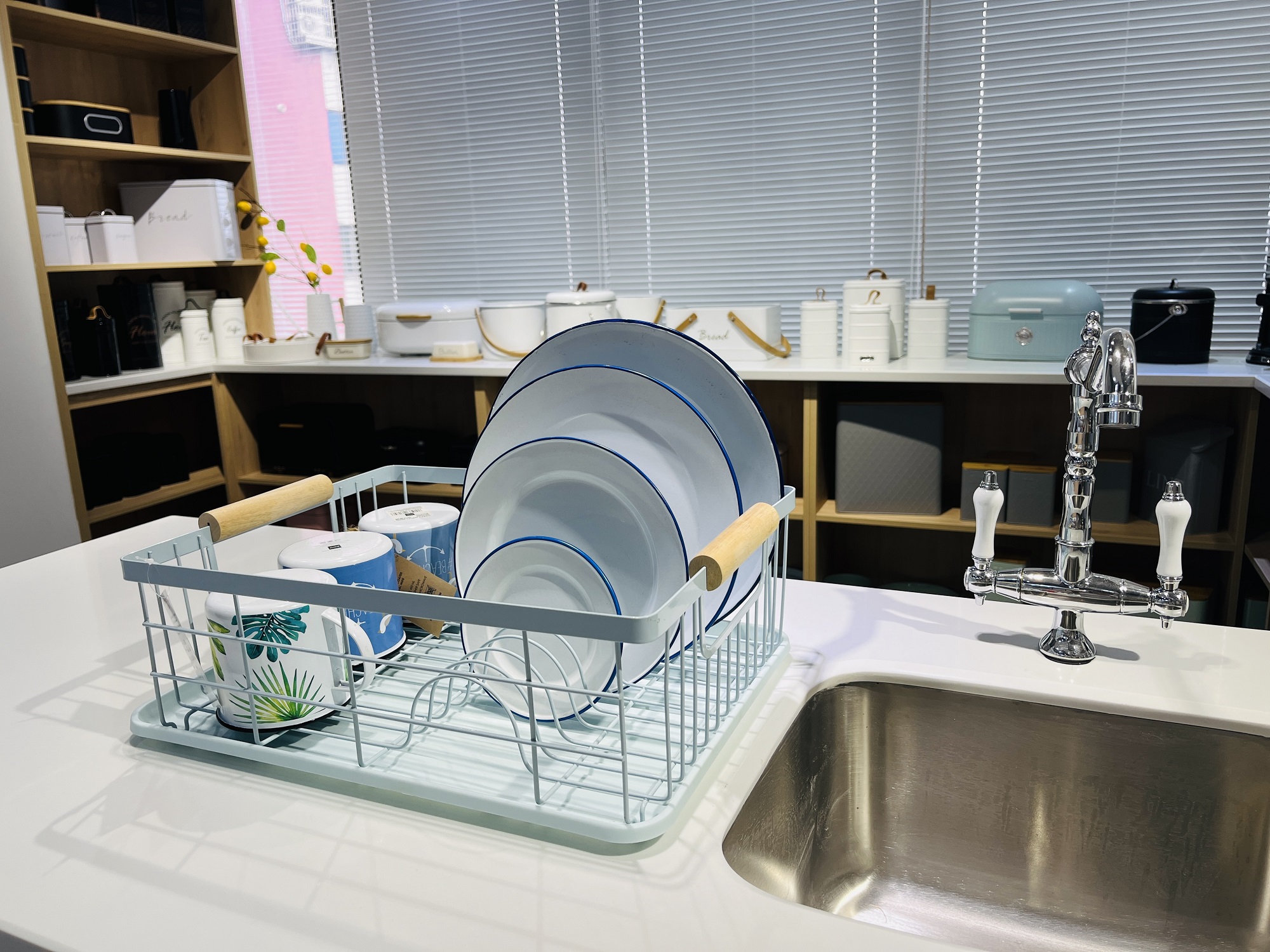 wire basket rack