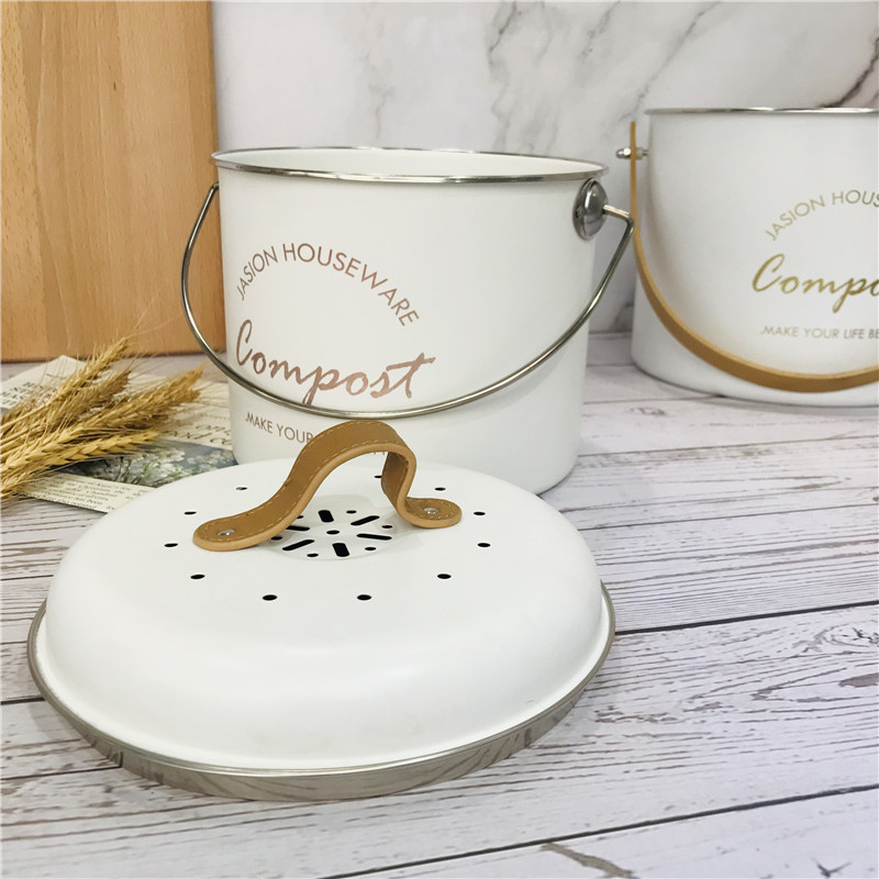 kitchen compost caddy with lid