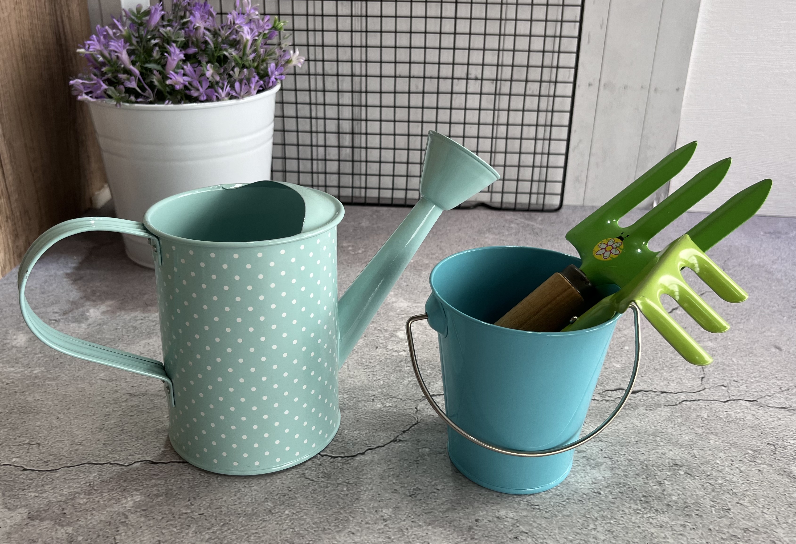 childs watering can