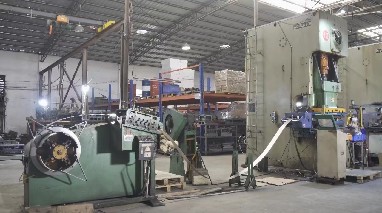 Galvanized Watering Cans factory produce process