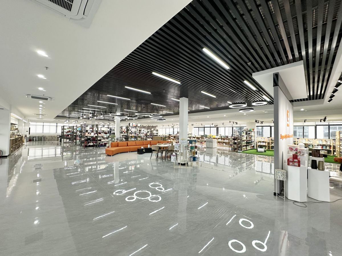 kitchenware showroom