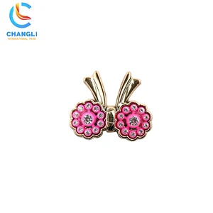 Shoe button（98）