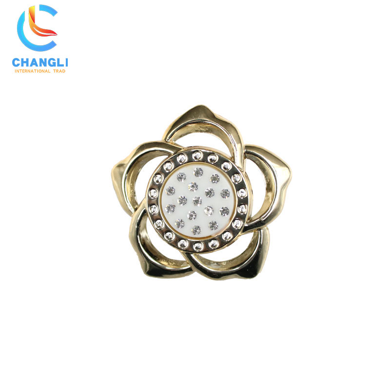 Shoe button (72)