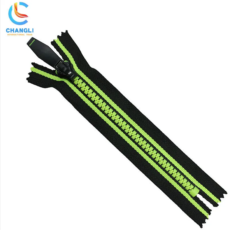 Resin zipper (10)