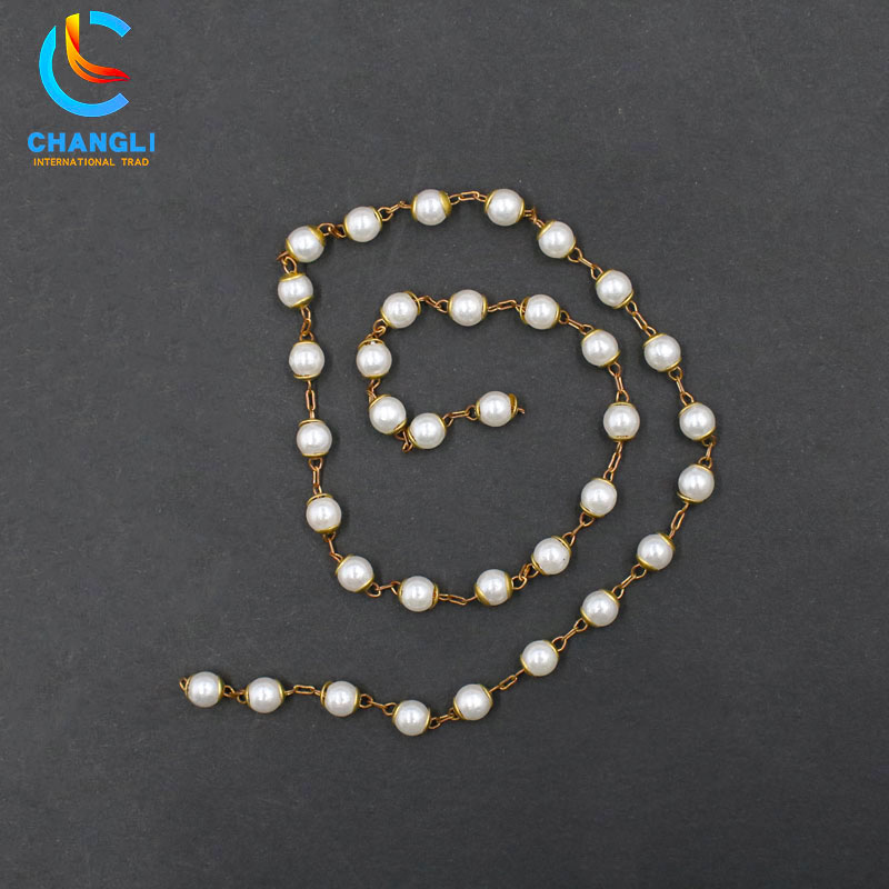 Ordinary round pearl necklace