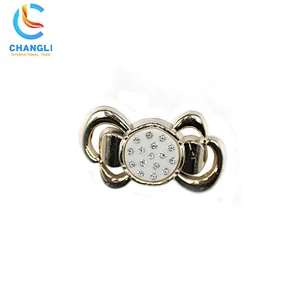 Shoe button (68)