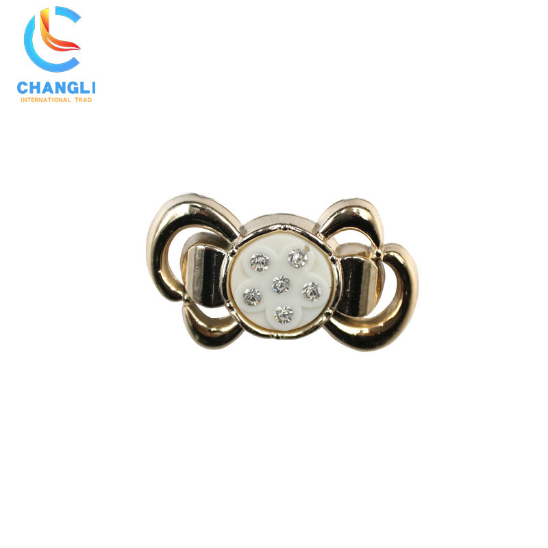 Shoe button (69)