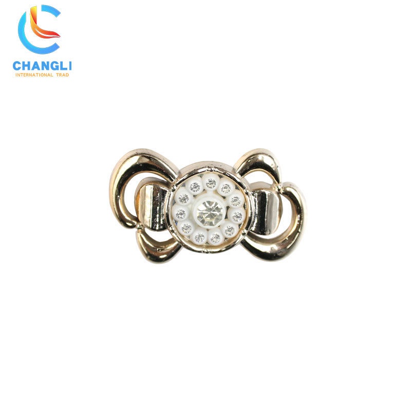 Shoe button (61)