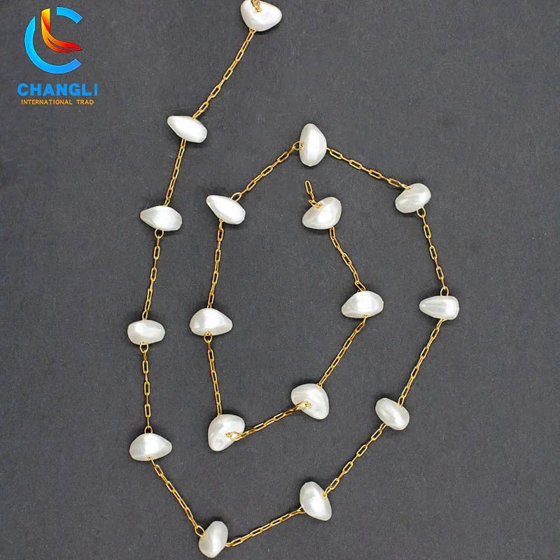 Pearl stone imitation gold necklace