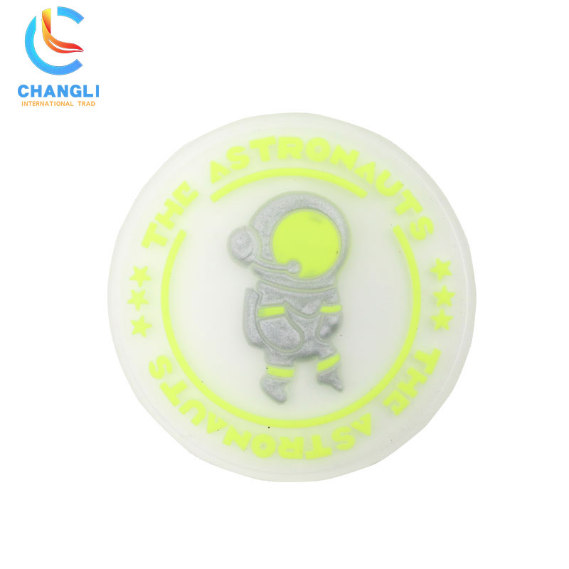 Drop plastic label (13)